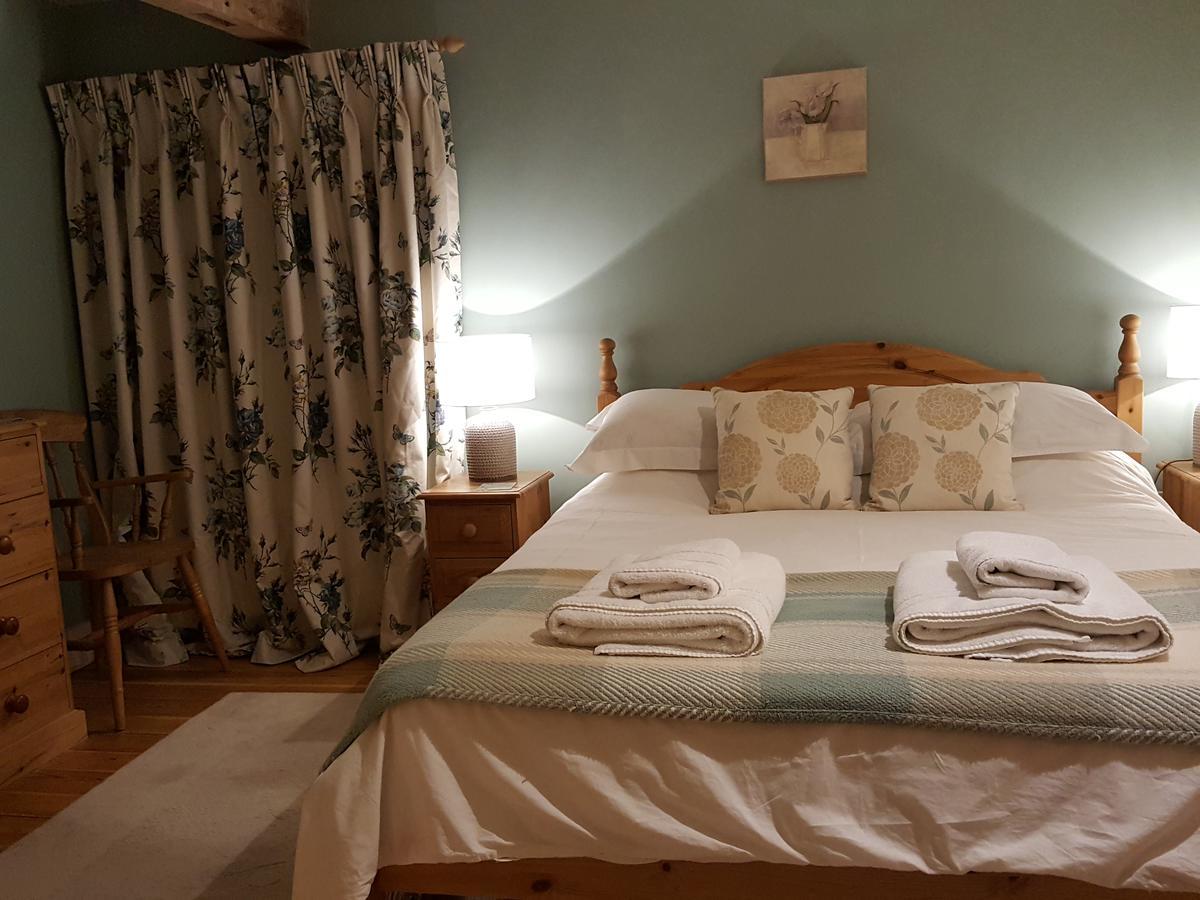 チチェスター Lockgate Dairy Bed & Breakfast エクステリア 写真