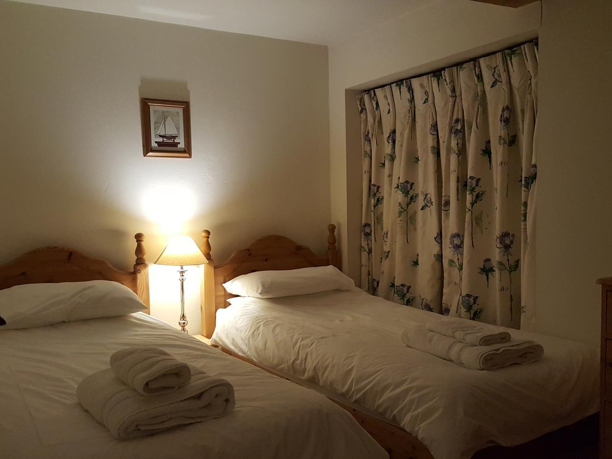 チチェスター Lockgate Dairy Bed & Breakfast エクステリア 写真
