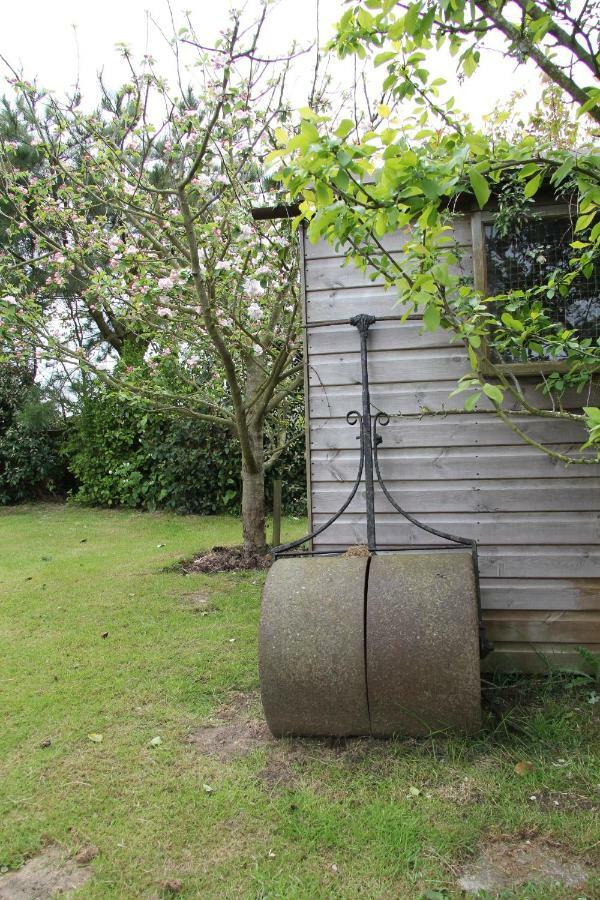 チチェスター Lockgate Dairy Bed & Breakfast エクステリア 写真